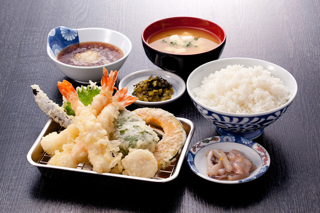 天ぷら七八 朝倉本店