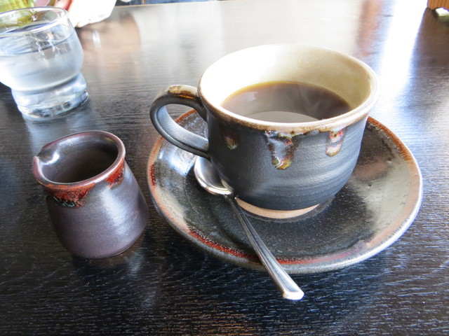ベーカリー カフェ タセット
