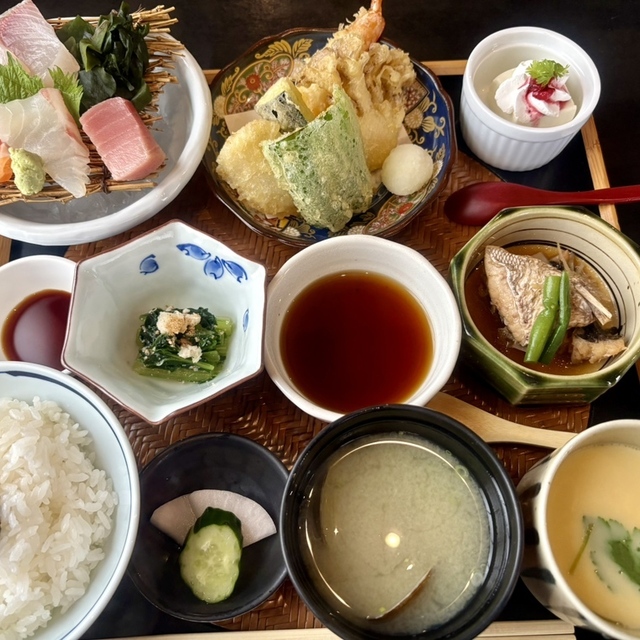 四季彩料理 伊勢家