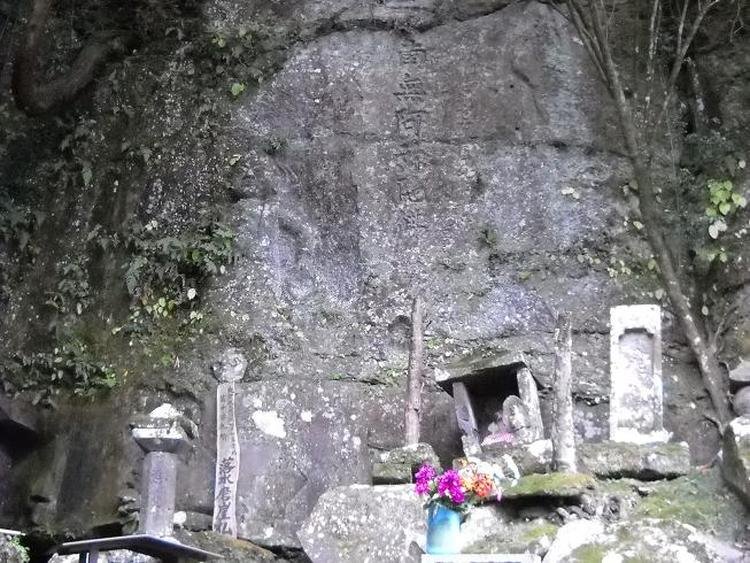 Ochimizu Stone Buddhas