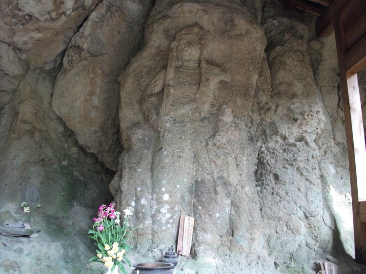 Nabeyama Stone Buddhas San Miya View