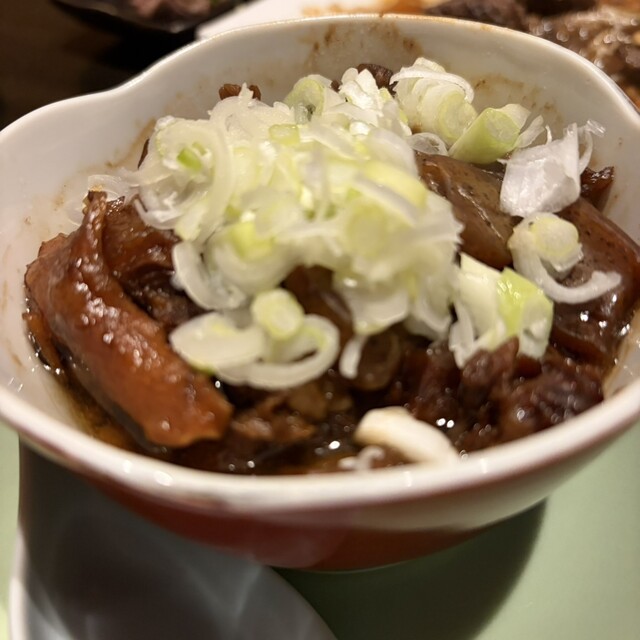 ブックアンドカフェ ハイヌヅカ テーブル