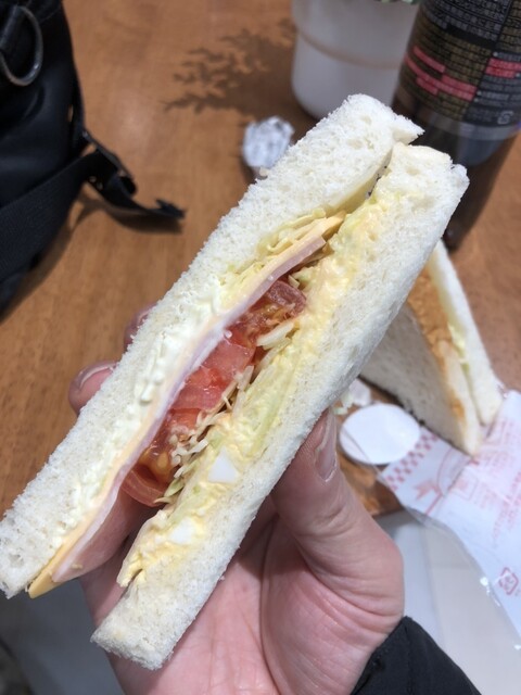 BERNARD イーストモール店