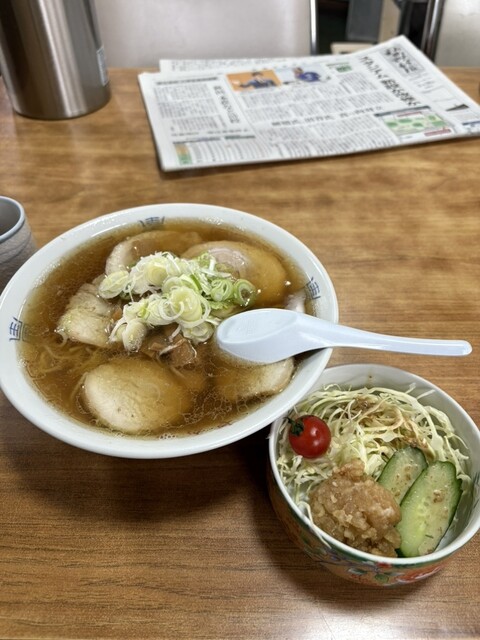 やかた