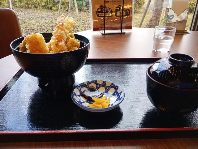 味八 田川店
