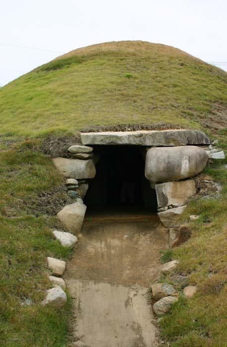 Ikata Burial Mound