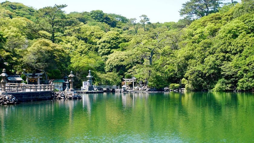 Myojin Pond