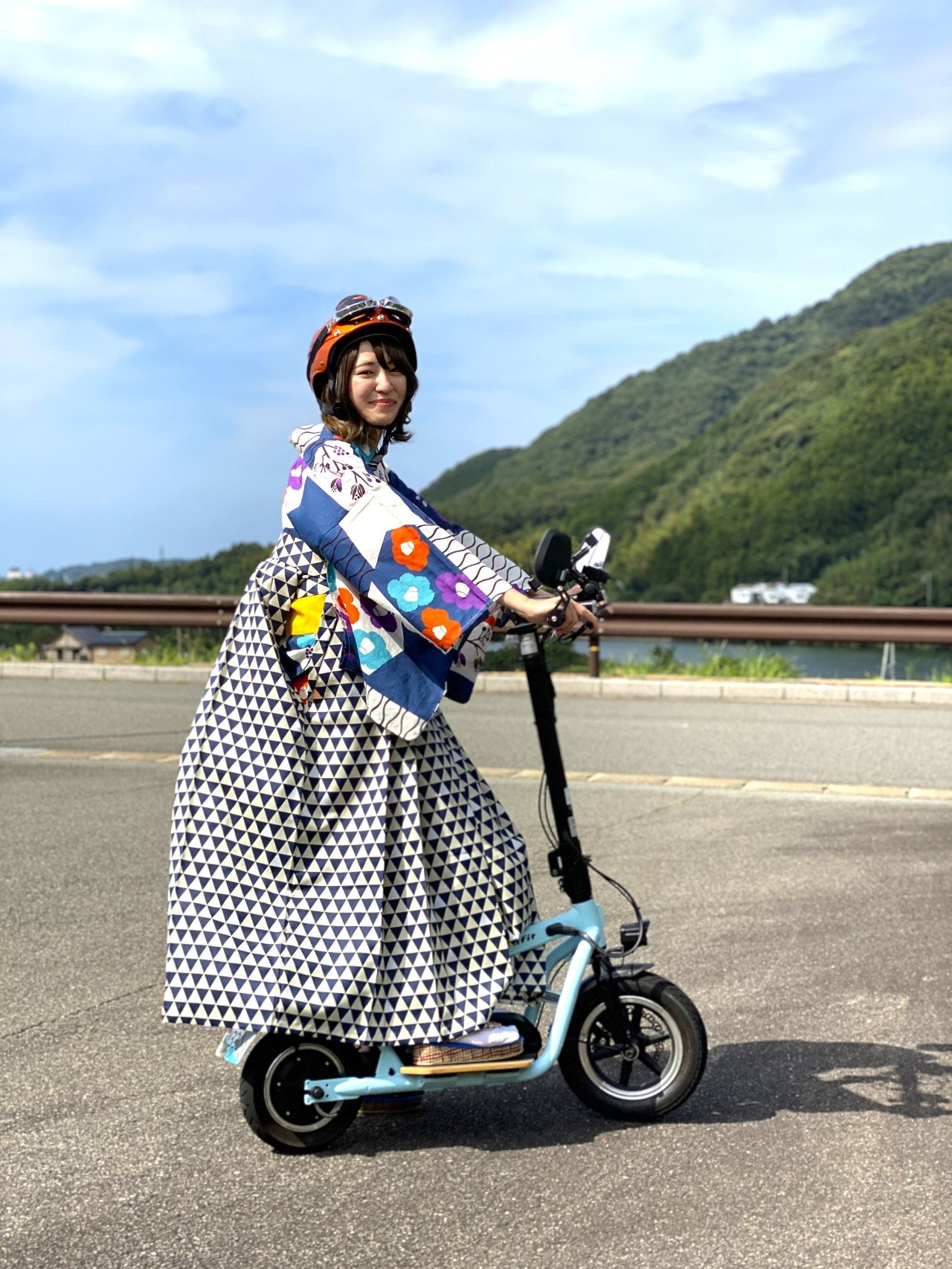 Hagi Stroll by E-Scooter in Kimono