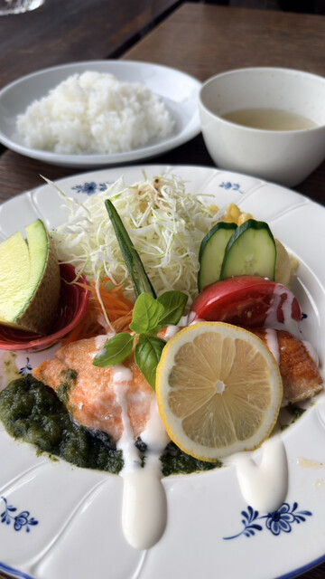 しらかみカフェ