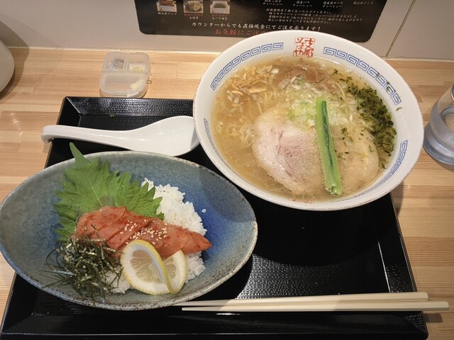 支那そばや
