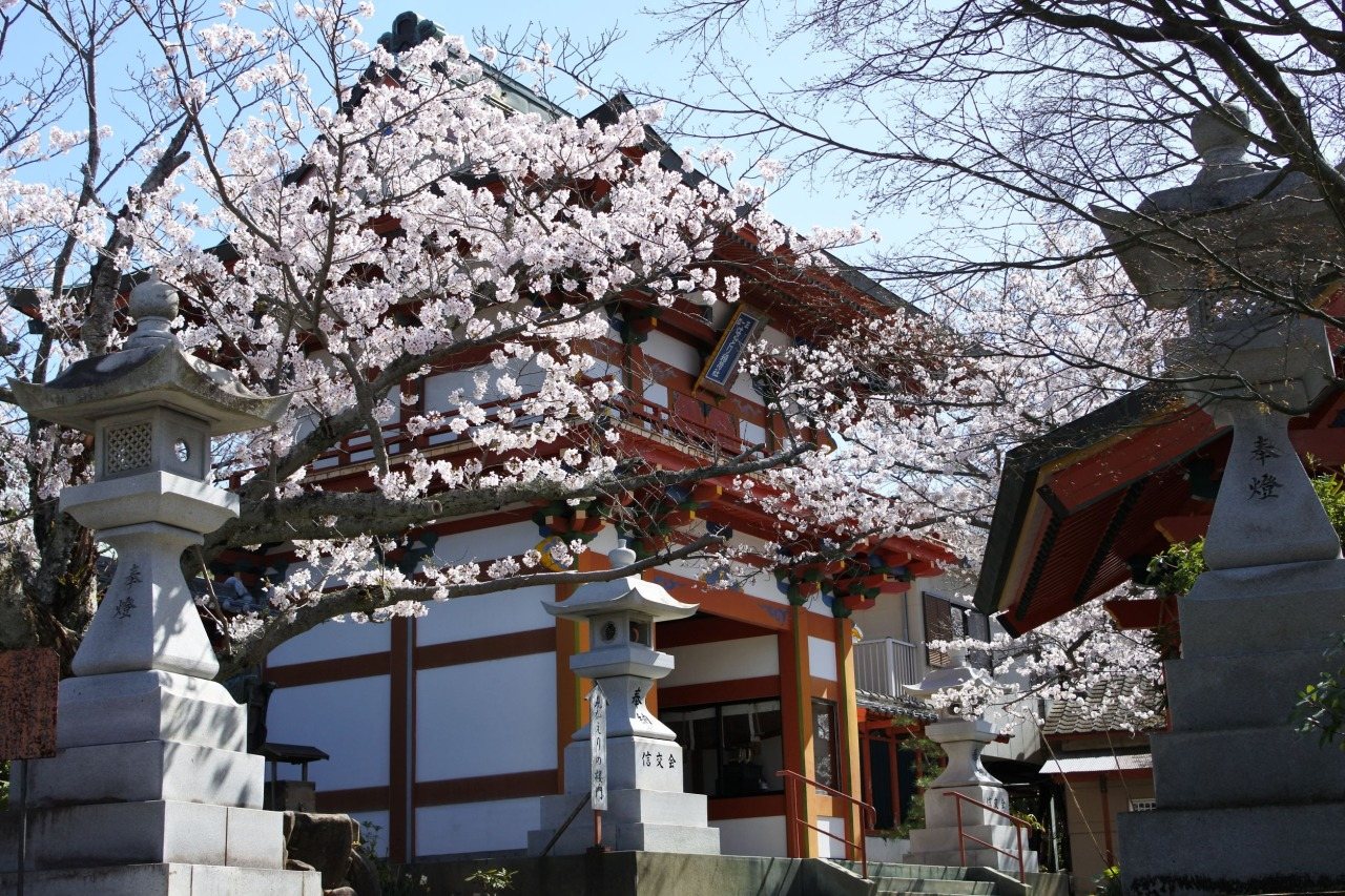 Hakutori Inari Shrine