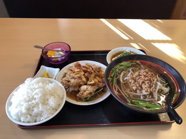 耳納