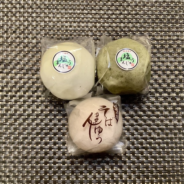 待鳥松月堂