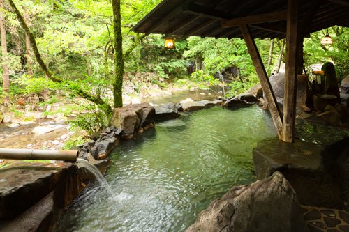 Kon Hira Onsen Yume Sansui