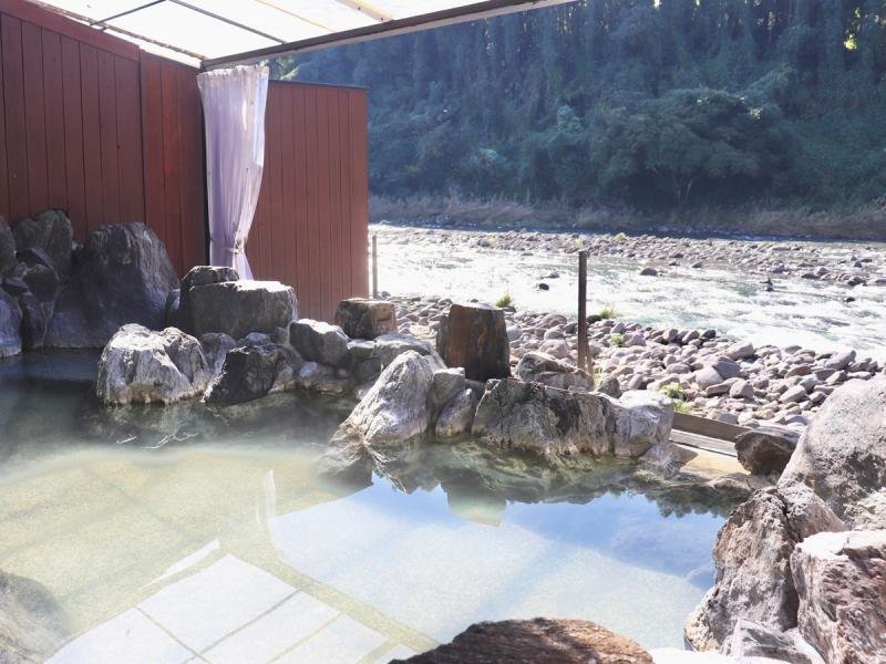 Senraku Onsen