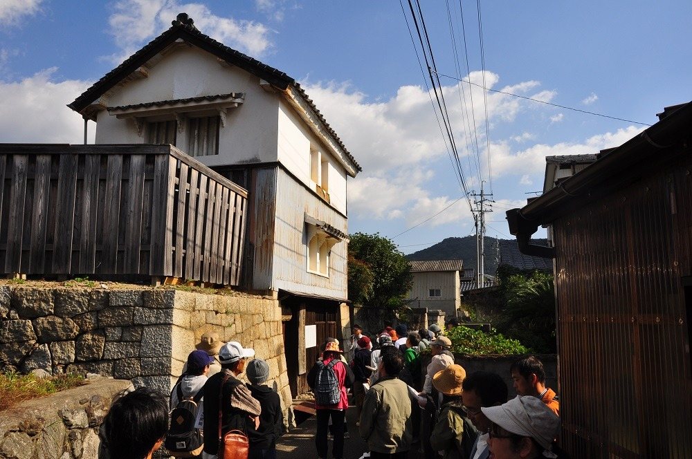 Old-Map Town Walk: Tonomi