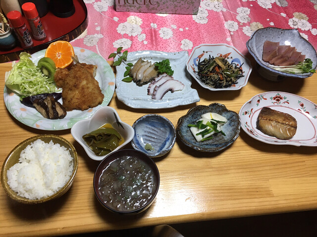 鮨処東家