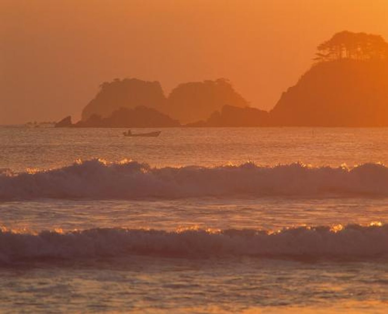 Nagatsura Coast