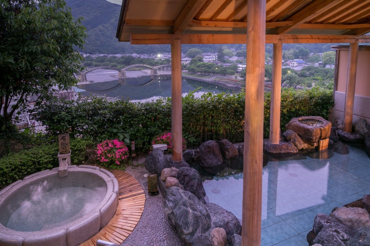 Kintai Hashi Onsen
