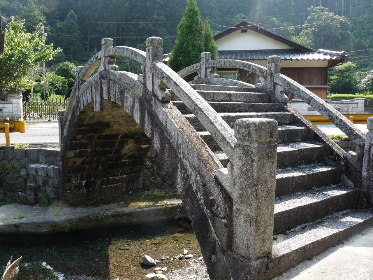 Ayuhara Tsurugi Shrine