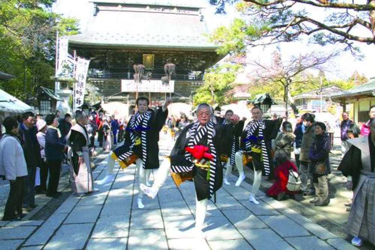Takekoma Shrine Hatsuuma Festival