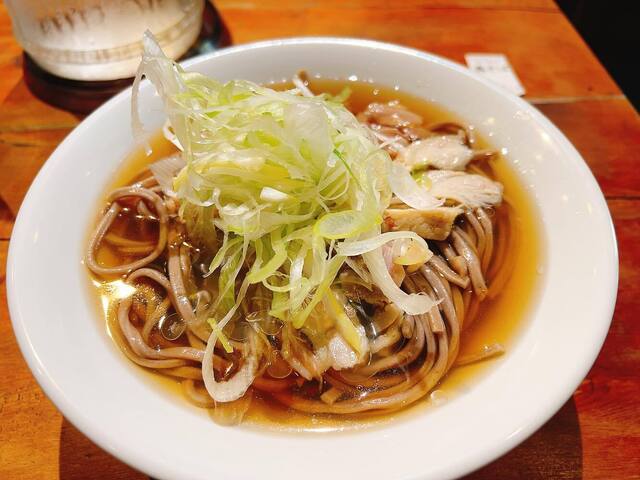 となりの肉そば