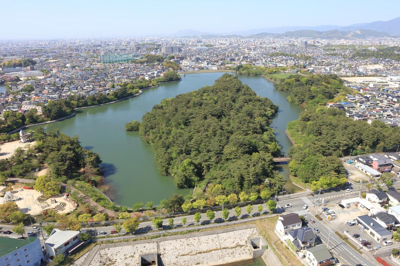 Shirozu Oike Park