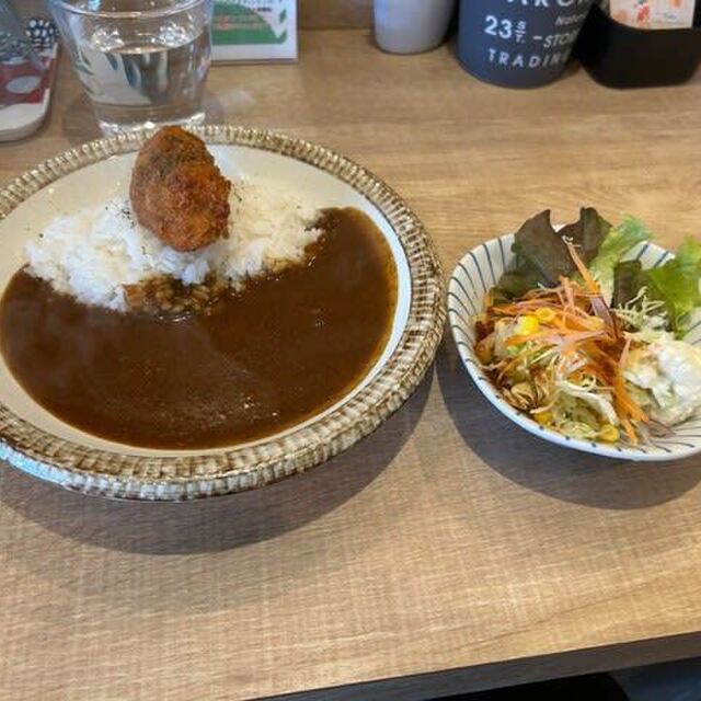 カレー&フレンチトースト Hono
