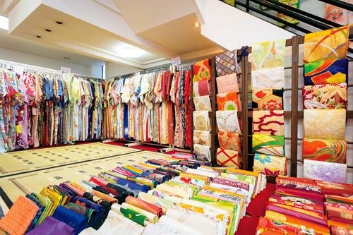 Wagaku Iori Kimono Rental