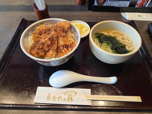 黄金色の豚
