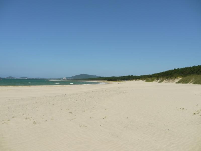 Hanatsuru Beach