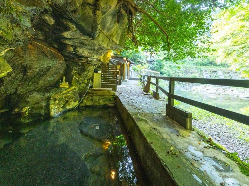 Kabe Yu Tennen Dokutsu Onsen Ryokan Fukumoto Ya