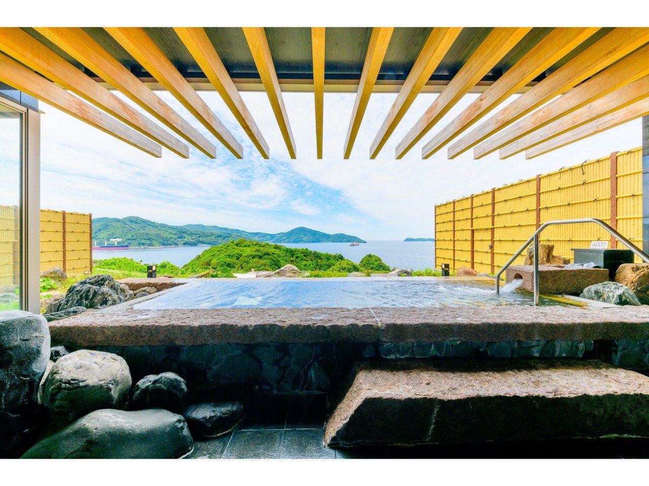 Oshiro Onsen Shiosai Baths