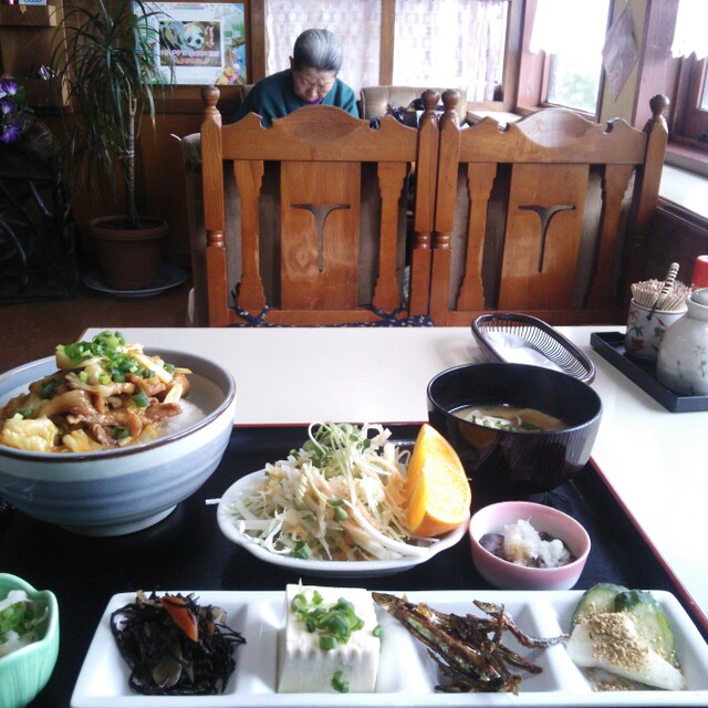 喫茶&軽食 やんやん