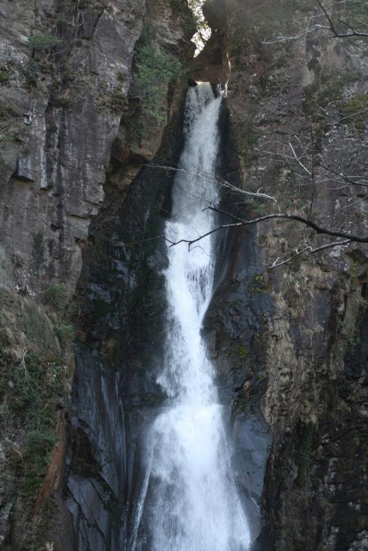 Nishishiiya Falls
