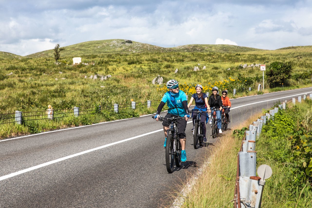 Akiyoshidai Satoyama Cycling E-Bike Tour