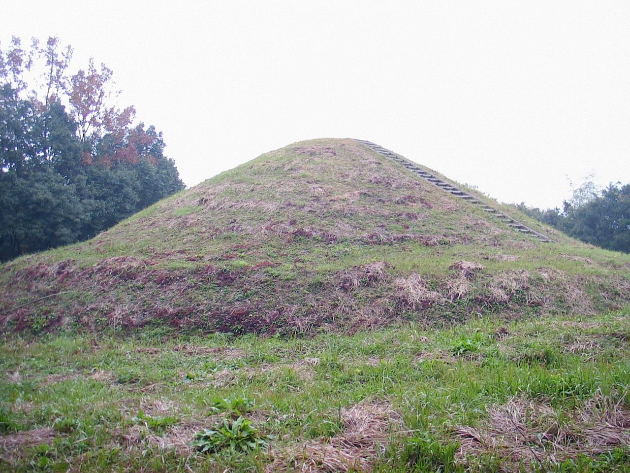 Hiko Toku Kabuto Tsuka Burial Mound
