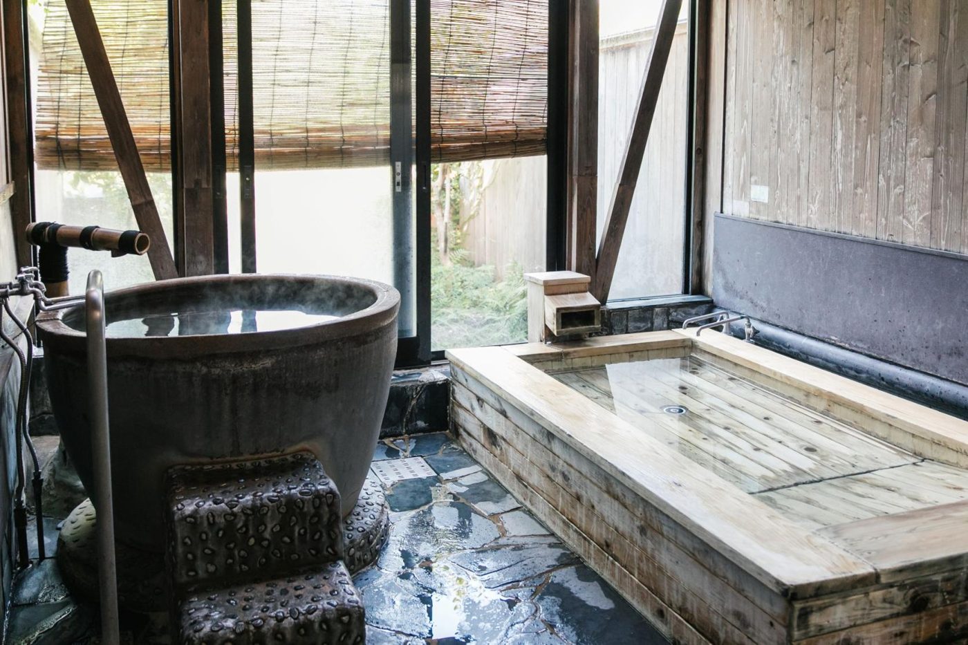 Kusunoki Mizukaku Hot Spring Inn