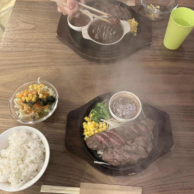 ステーキ&ハンバーグ ムームー