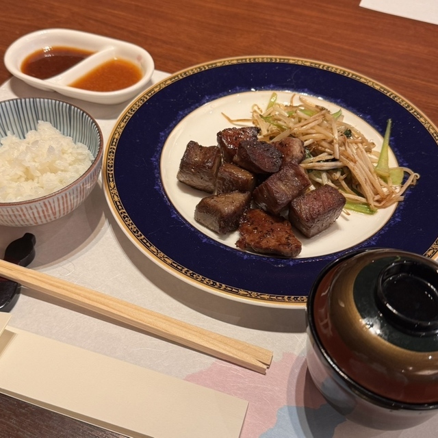 日本料理 萩