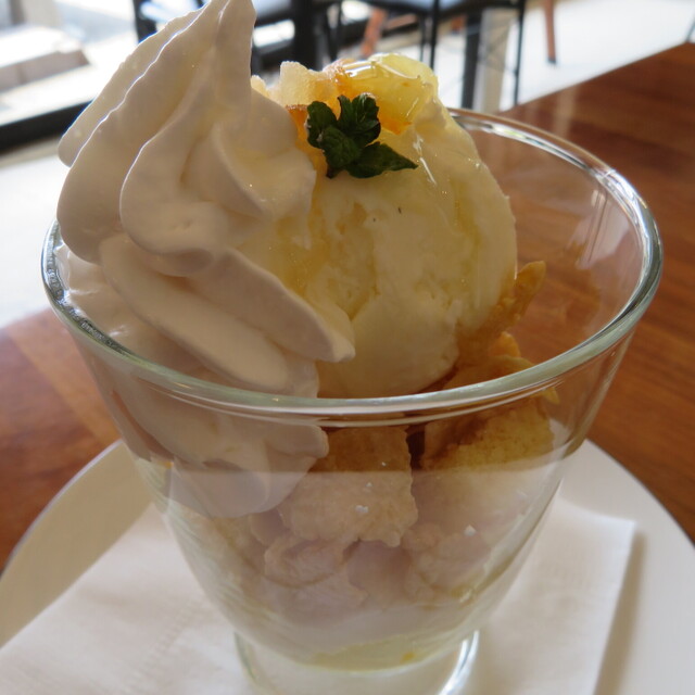 RETIME ROOM CAFE