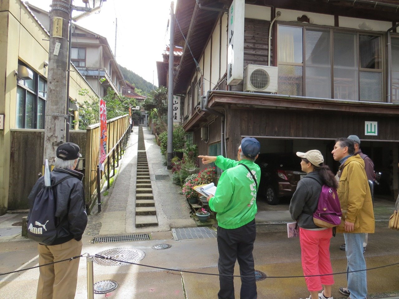 Old-Map Town Walk: Tawarayama (Easy Course Available)