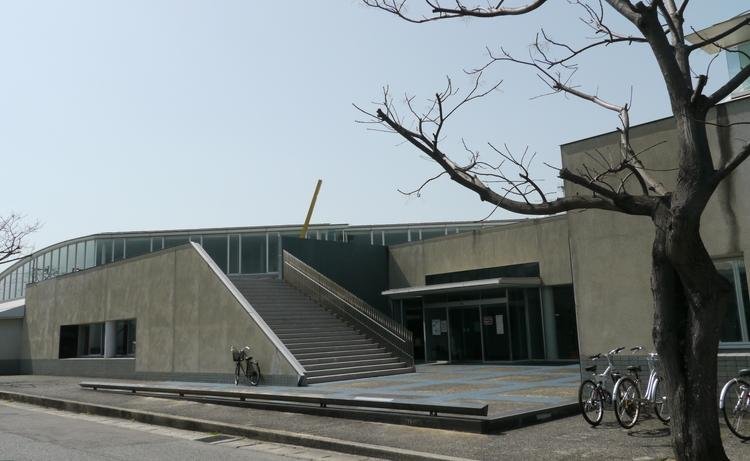 Nakatsu Ritsu Obata Memorial Library