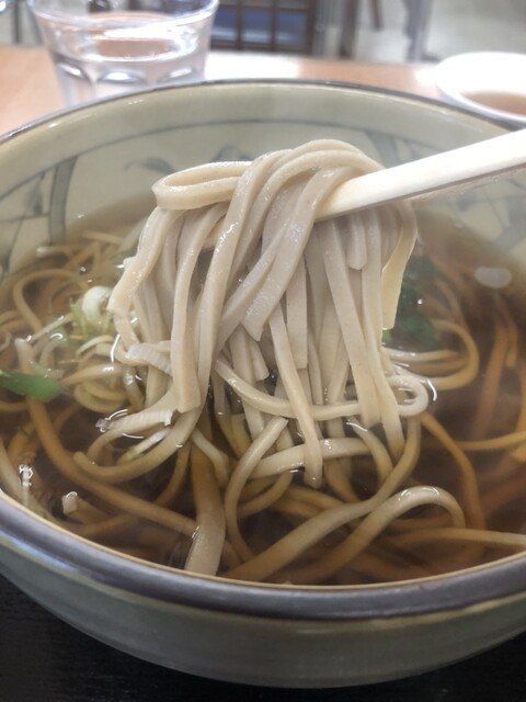 陽気な母さんの店