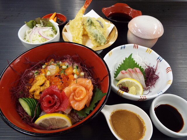 和食レストラン みよし