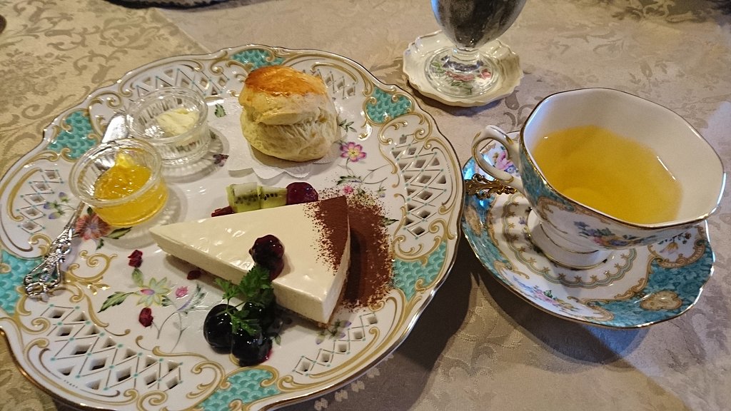 Eikoku Sabo Morisu