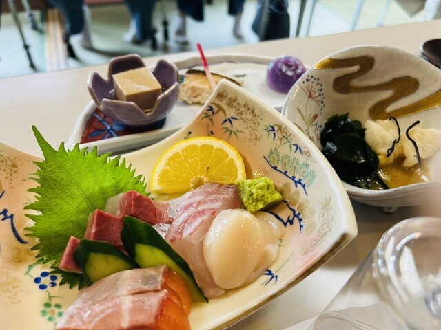 トロアメゾン 本店