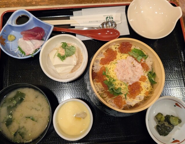 キッチン&バー Chou Chou