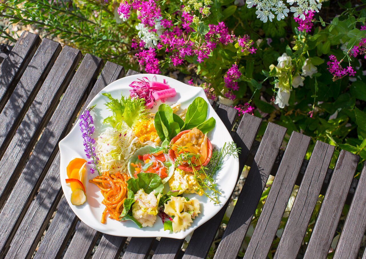 Garden Cafe Delicatessen Kimoto
