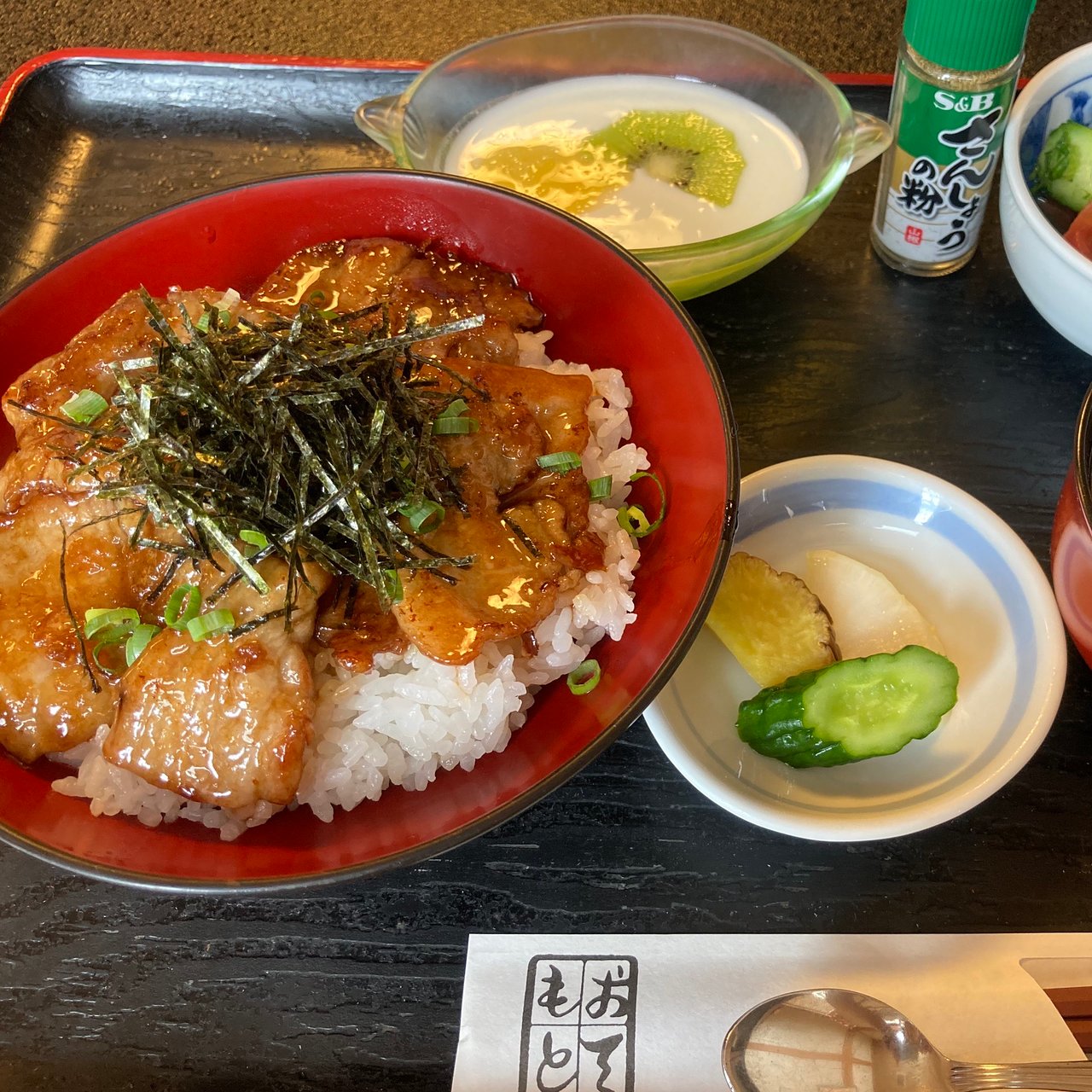 Momoya